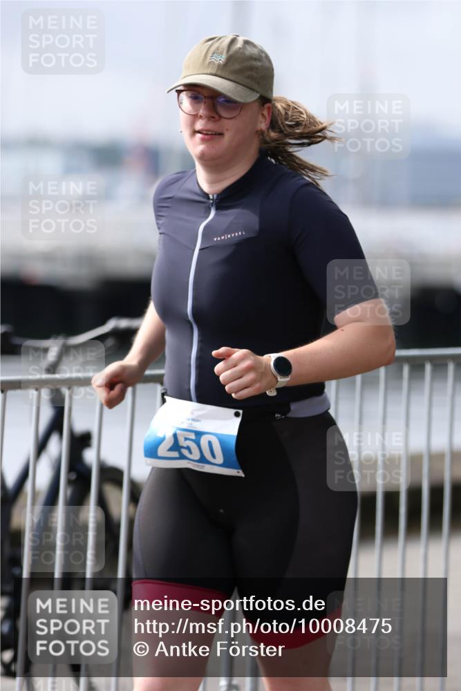 16.08.2026 - KN Förde Triathlon 2026 Antke Förster http://msf.ph/oto/10008475 16.08.2026 10:38:58 Laufen 250 meine-sportfotos.de