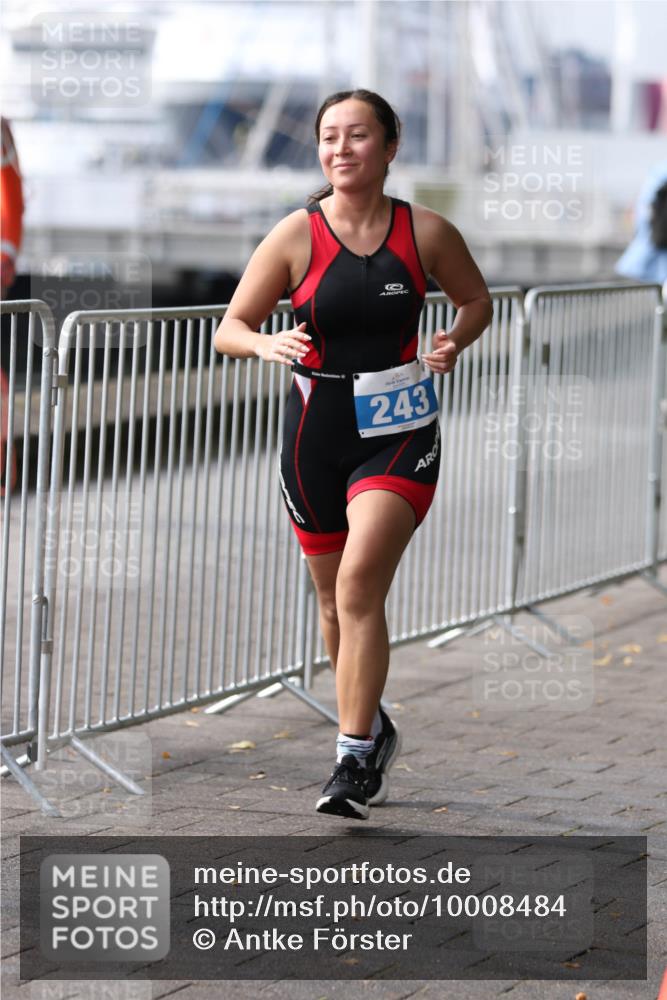 16.08.2026 - KN Förde Triathlon 2026 Antke Förster http://msf.ph/oto/10008484 16.08.2026 10:39:01 Laufen 243 meine-sportfotos.de