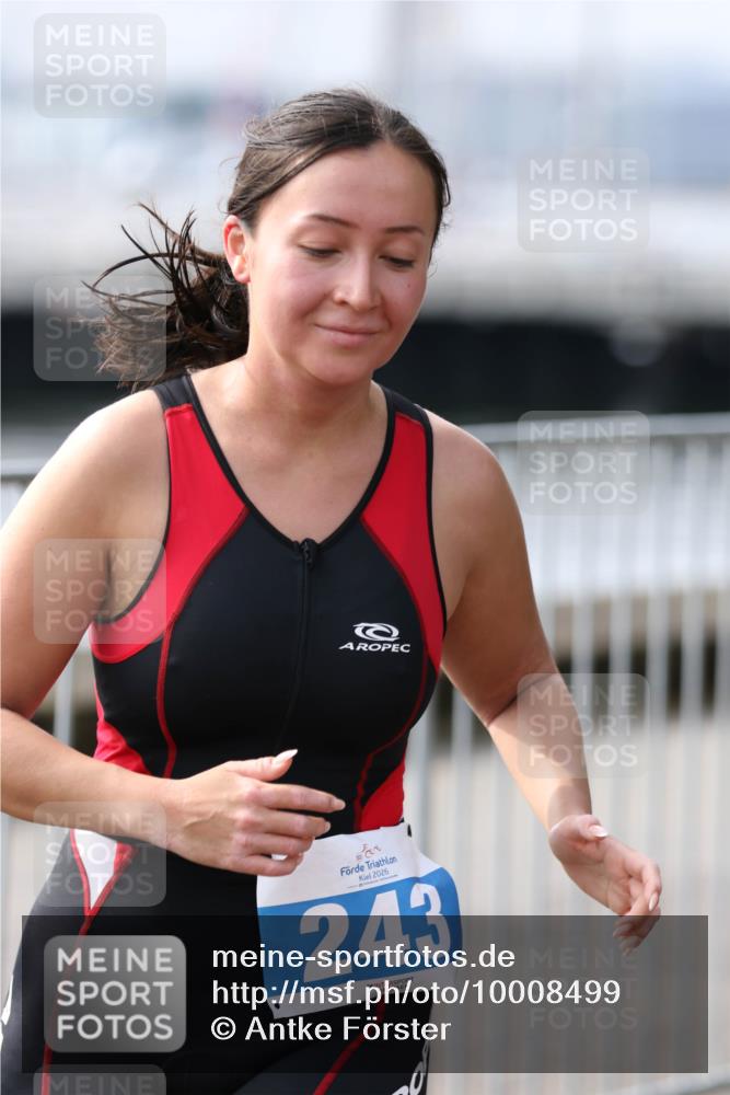 16.08.2026 - KN Förde Triathlon 2026 Antke Förster http://msf.ph/oto/10008499 16.08.2026 10:39:04 Laufen 12026, 20, 243 meine-sportfotos.de