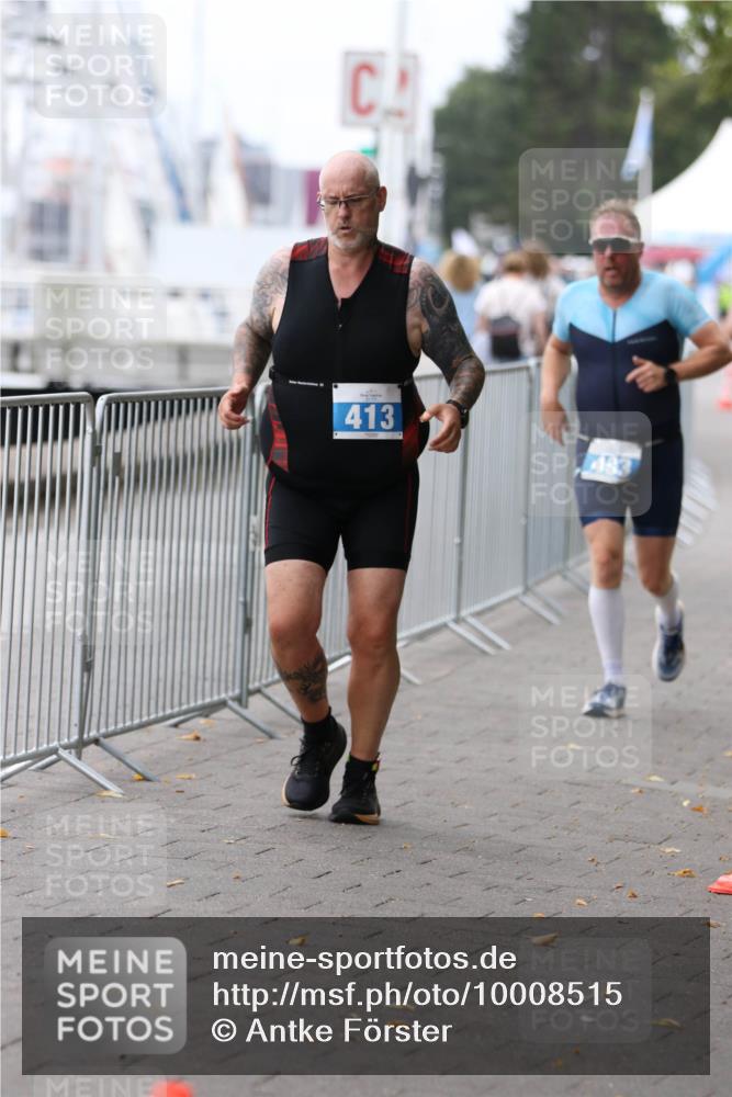 16.08.2026 - KN Förde Triathlon 2026 Antke Förster http://msf.ph/oto/10008515 16.08.2026 12:20:03 Laufen 413, 403 meine-sportfotos.de