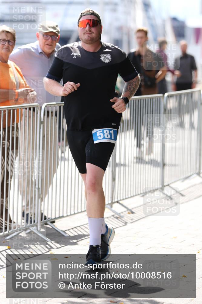 16.08.2026 - KN Förde Triathlon 2026 Antke Förster http://msf.ph/oto/10008516 16.08.2026 14:08:47 Laufen 23, 581 meine-sportfotos.de