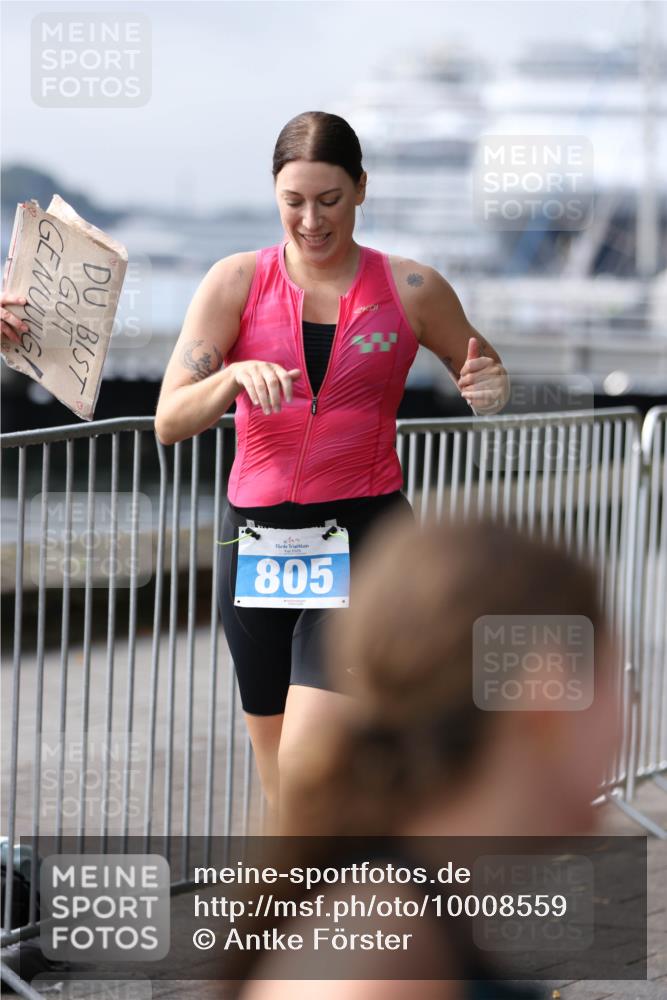 16.08.2026 - KN Förde Triathlon 2026 Antke Förster http://msf.ph/oto/10008559 16.08.2026 10:39:28 Laufen 805 meine-sportfotos.de