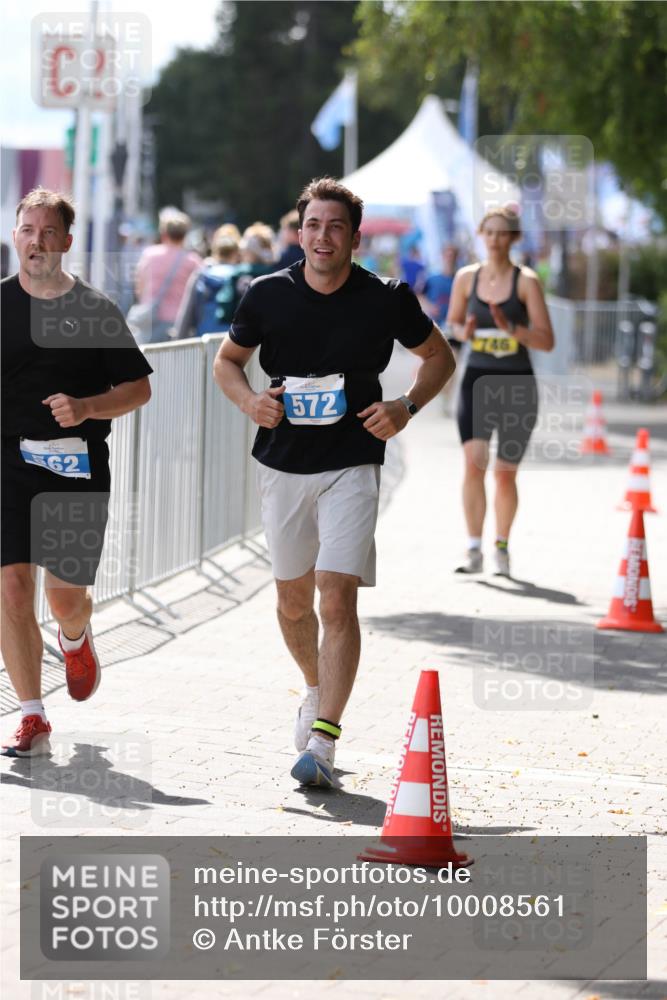 16.08.2026 - KN Förde Triathlon 2026 Antke Förster http://msf.ph/oto/10008561 16.08.2026 14:09:44 Laufen 62, 572 meine-sportfotos.de