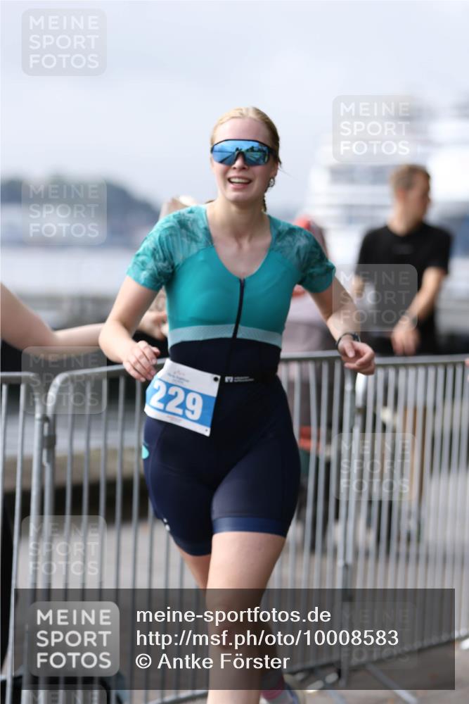 16.08.2026 - KN Förde Triathlon 2026 Antke Förster http://msf.ph/oto/10008583 16.08.2026 10:39:44 Laufen 229 meine-sportfotos.de