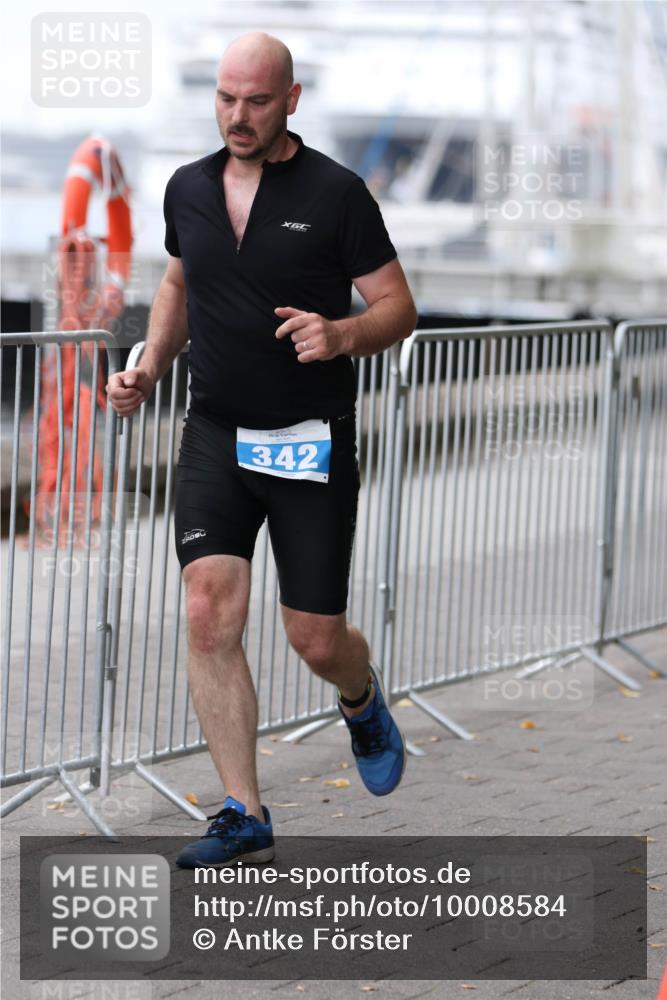 16.08.2026 - KN Förde Triathlon 2026 Antke Förster http://msf.ph/oto/10008584 16.08.2026 12:20:59 Laufen 342 meine-sportfotos.de