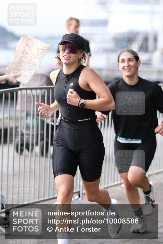 16.08.2026 - KN Förde Triathlon 2026 Antke Förster http://msf.ph/oto/10008586 16.08.2026 10:39:45 Laufen  meine-sportfotos.de