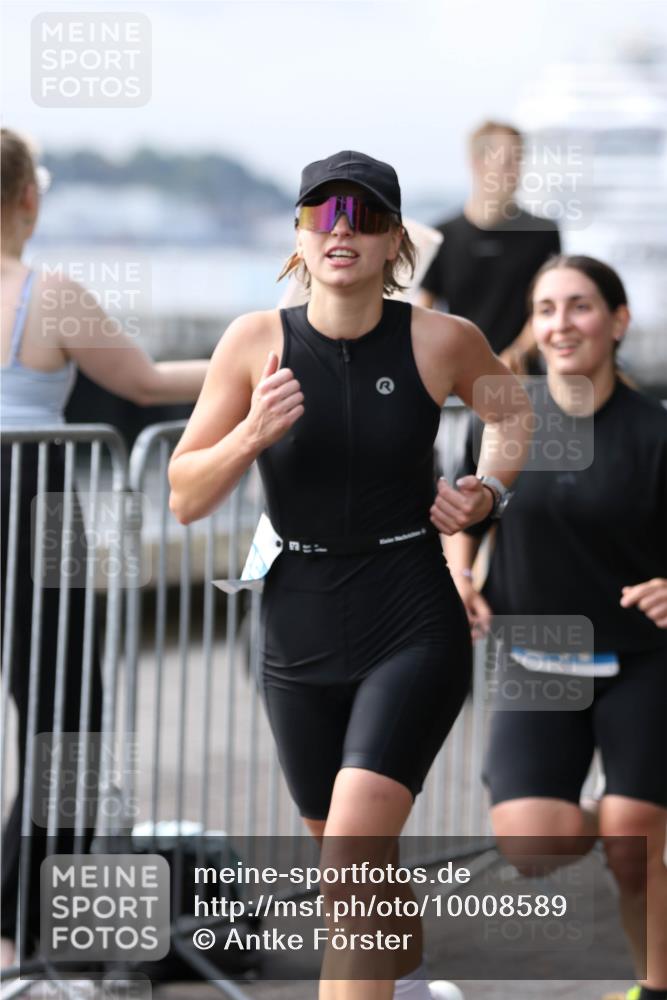 16.08.2026 - KN Förde Triathlon 2026 Antke Förster http://msf.ph/oto/10008589 16.08.2026 10:39:45 Laufen  meine-sportfotos.de