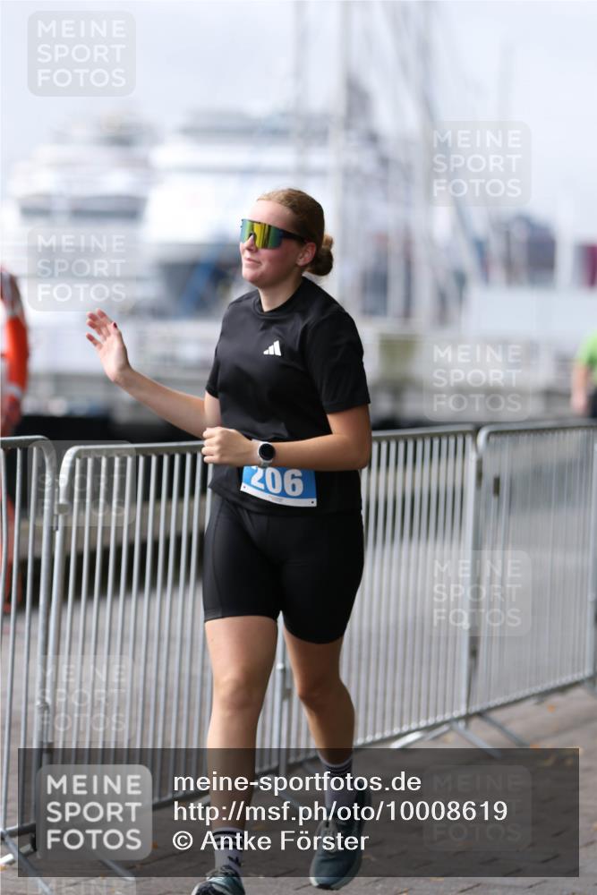 16.08.2026 - KN Förde Triathlon 2026 Antke Förster http://msf.ph/oto/10008619 16.08.2026 10:39:57 Laufen 206 meine-sportfotos.de