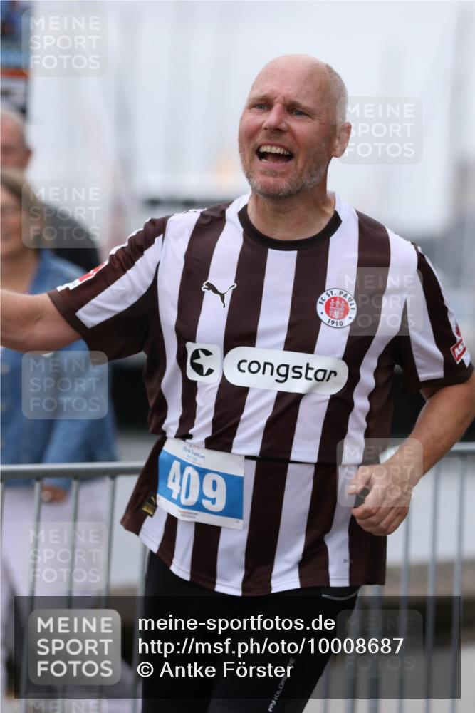 16.08.2026 - KN Förde Triathlon 2026 Antke Förster http://msf.ph/oto/10008687 16.08.2026 12:21:56 Laufen 14326, 409, 1910 meine-sportfotos.de
