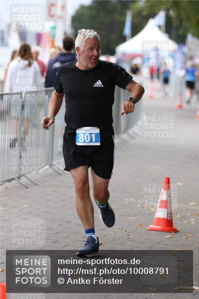 16.08.2026 - KN Förde Triathlon 2026 Antke Förster http://msf.ph/oto/10008791 16.08.2026 12:23:24 Laufen 801 meine-sportfotos.de