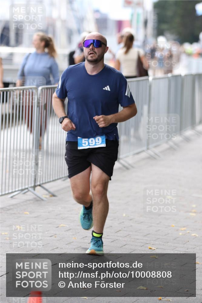 16.08.2026 - KN Förde Triathlon 2026 Antke Förster http://msf.ph/oto/10008808 16.08.2026 14:17:01 Laufen 599 meine-sportfotos.de