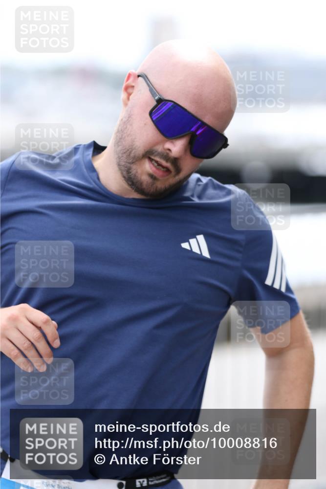 16.08.2026 - KN Förde Triathlon 2026 Antke Förster http://msf.ph/oto/10008816 16.08.2026 14:17:05 Laufen  meine-sportfotos.de