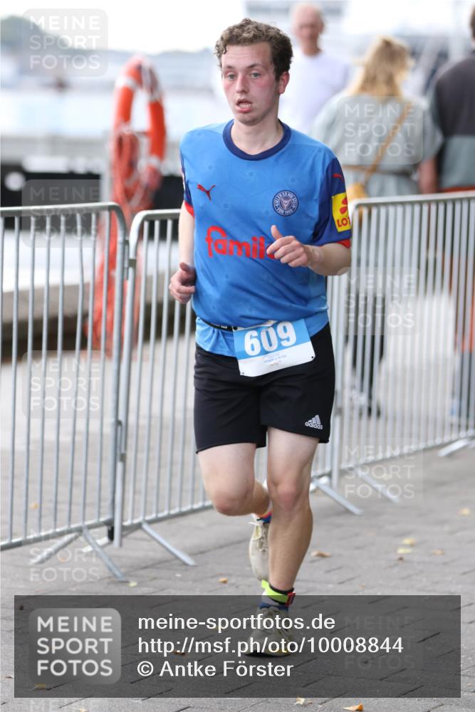 16.08.2026 - KN Förde Triathlon 2026 Antke Förster http://msf.ph/oto/10008844 16.08.2026 14:20:47 Laufen 609, 0061 meine-sportfotos.de