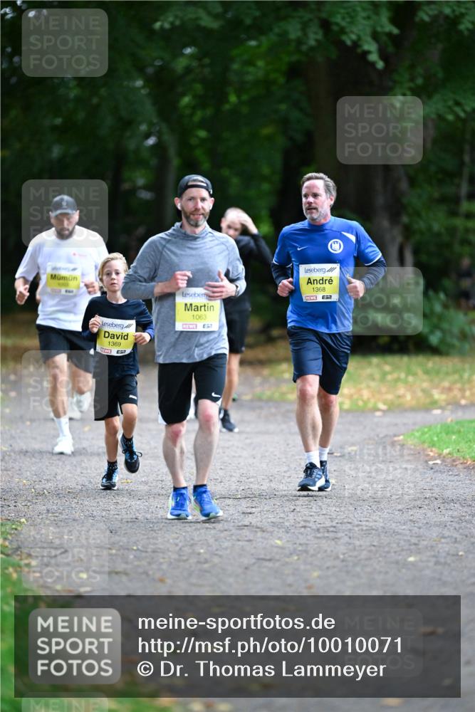 30.08.2026 - Blankeneser Heldenlauf Dr. Thomas Lammeyer http://msf.ph/oto/10010071 30.08.2026 09:33:20 Laufen 1369, 1063, 1368 meine-sportfotos.de