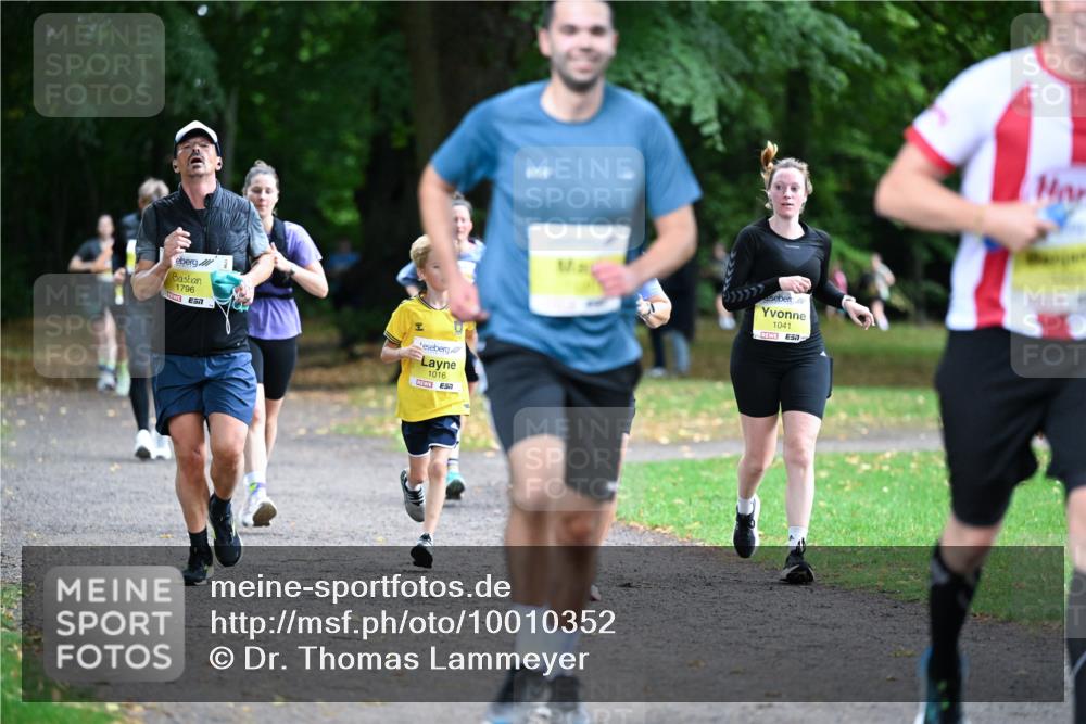 30.08.2026 - Blankeneser Heldenlauf Dr. Thomas Lammeyer http://msf.ph/oto/10010352 30.08.2026 09:34:25 Laufen 1796, 1016, 1041 meine-sportfotos.de