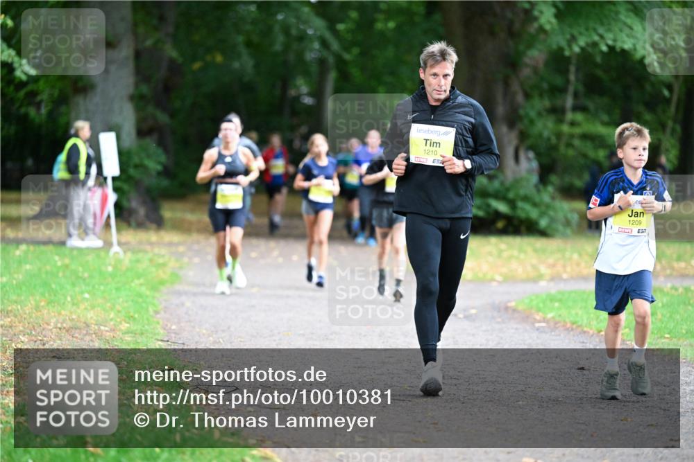 30.08.2026 - Blankeneser Heldenlauf Dr. Thomas Lammeyer http://msf.ph/oto/10010381 30.08.2026 09:34:30 Laufen 1210, 1209 meine-sportfotos.de