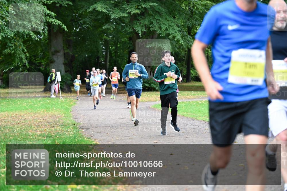 30.08.2026 - Blankeneser Heldenlauf Dr. Thomas Lammeyer http://msf.ph/oto/10010666 30.08.2026 09:35:33 Laufen 1095, 1096 meine-sportfotos.de