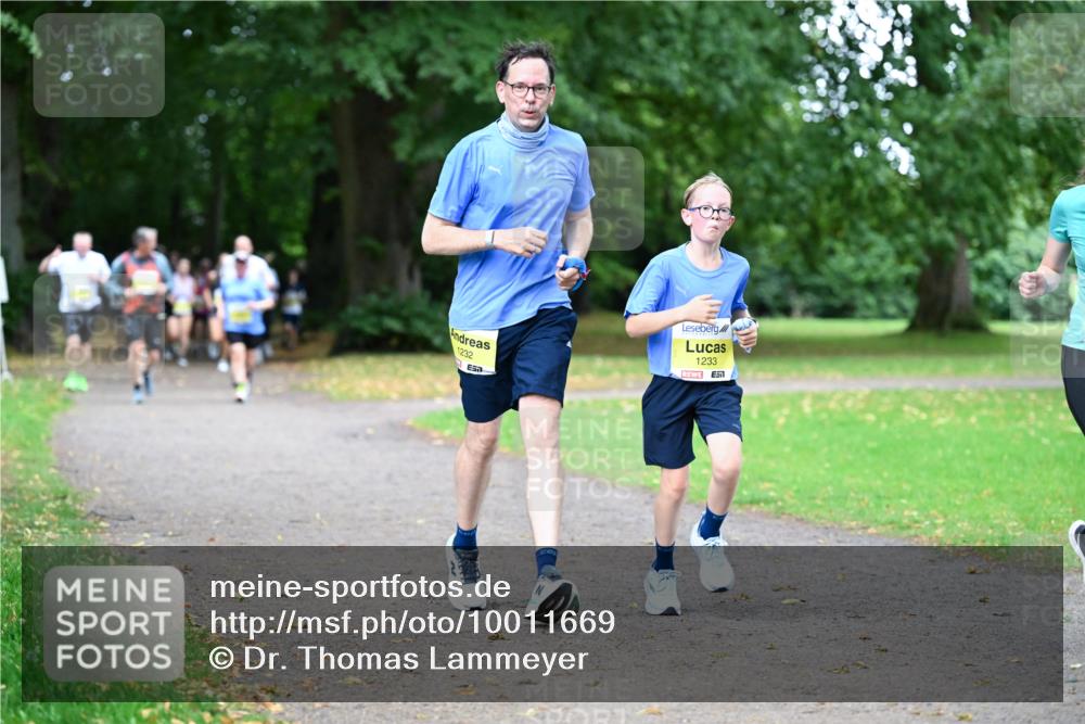 30.08.2026 - Blankeneser Heldenlauf Dr. Thomas Lammeyer http://msf.ph/oto/10011669 30.08.2026 09:38:42 Laufen 1232, 1233, 5 meine-sportfotos.de