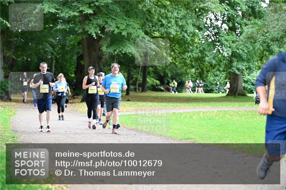30.08.2026 - Blankeneser Heldenlauf Dr. Thomas Lammeyer http://msf.ph/oto/10012679 30.08.2026 09:41:37 Laufen 1496, 1190, 1638 meine-sportfotos.de