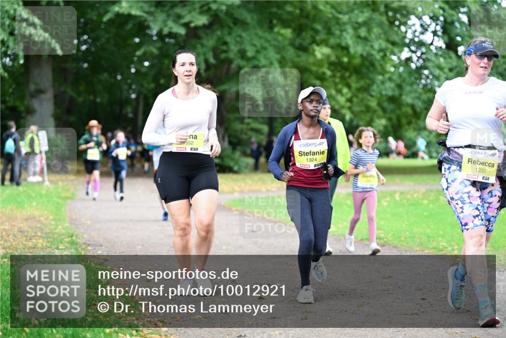 30.08.2026 - Blankeneser Heldenlauf Dr. Thomas Lammeyer http://msf.ph/oto/10012921 30.08.2026 09:42:19 Laufen 552, 7, 1324, 1332 meine-sportfotos.de