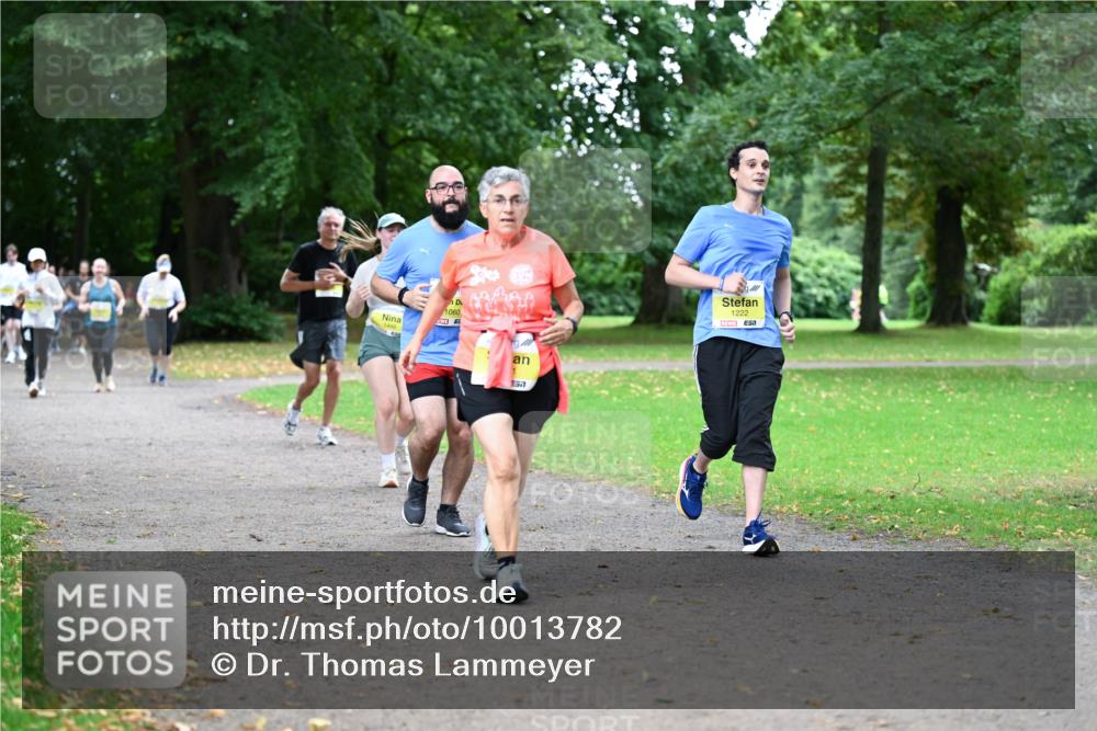 30.08.2026 - Blankeneser Heldenlauf Dr. Thomas Lammeyer http://msf.ph/oto/10013782 30.08.2026 09:45:28 Laufen 1448, 1060, 57, 1222 meine-sportfotos.de