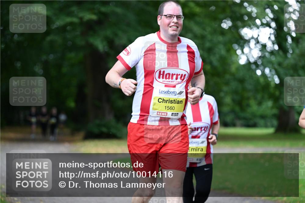 30.08.2026 - Blankeneser Heldenlauf Dr. Thomas Lammeyer http://msf.ph/oto/10014116 30.08.2026 09:46:48 Laufen 1688, 1560, 1561 meine-sportfotos.de