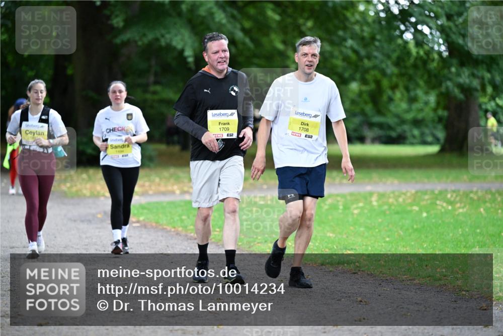30.08.2026 - Blankeneser Heldenlauf Dr. Thomas Lammeyer http://msf.ph/oto/10014234 30.08.2026 09:47:37 Laufen 607, 149, 1709, 1708, 1404 meine-sportfotos.de
