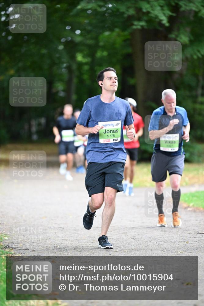 30.08.2026 - Blankeneser Heldenlauf Dr. Thomas Lammeyer http://msf.ph/oto/10015904 30.08.2026 10:00:07 Laufen 5775, 57, 5327 meine-sportfotos.de
