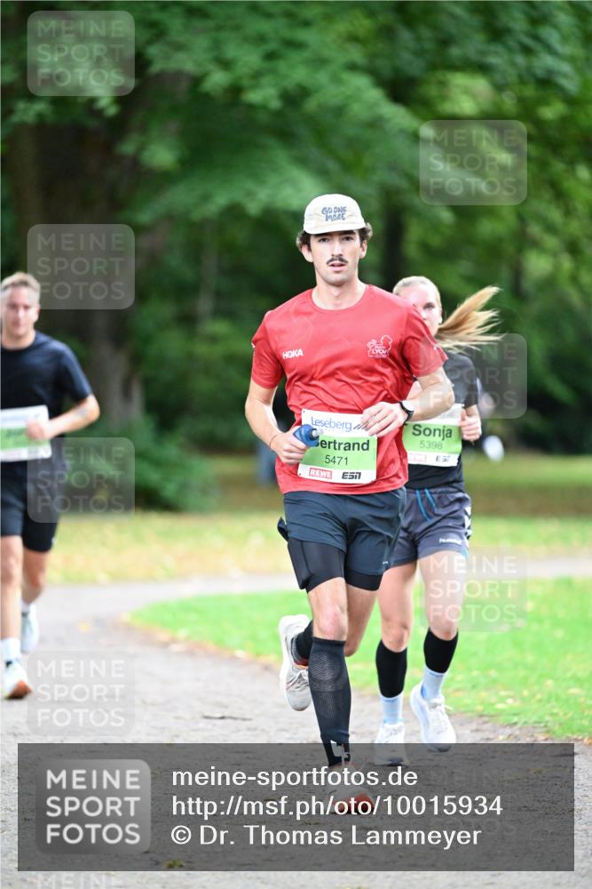 30.08.2026 - Blankeneser Heldenlauf Dr. Thomas Lammeyer http://msf.ph/oto/10015934 30.08.2026 10:00:12 Laufen 5471, 5398 meine-sportfotos.de