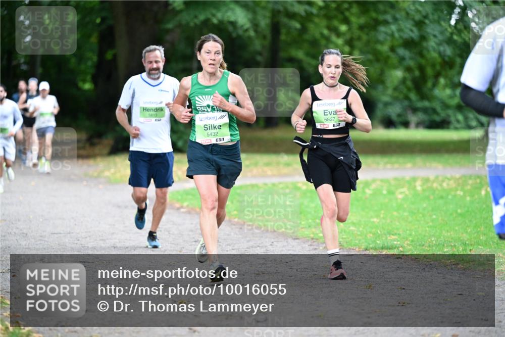 30.08.2026 - Blankeneser Heldenlauf Dr. Thomas Lammeyer http://msf.ph/oto/10016055 30.08.2026 10:01:04 Laufen 5813, 857, 1, 5432, 5827, 57 meine-sportfotos.de