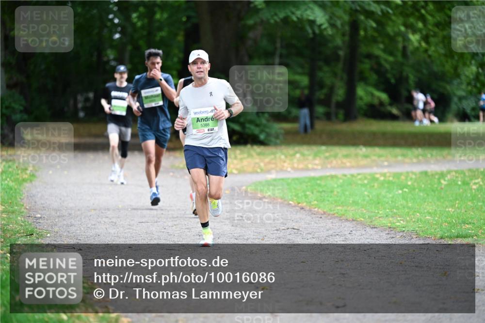 30.08.2026 - Blankeneser Heldenlauf Dr. Thomas Lammeyer http://msf.ph/oto/10016086 30.08.2026 10:01:11 Laufen 5388 meine-sportfotos.de