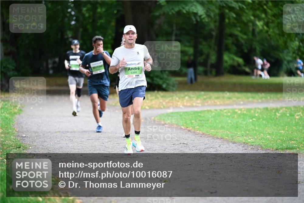 30.08.2026 - Blankeneser Heldenlauf Dr. Thomas Lammeyer http://msf.ph/oto/10016087 30.08.2026 10:01:11 Laufen 5388 meine-sportfotos.de