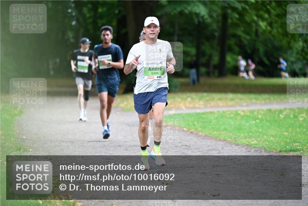 30.08.2026 - Blankeneser Heldenlauf Dr. Thomas Lammeyer http://msf.ph/oto/10016092 30.08.2026 10:01:11 Laufen 5388, 1 meine-sportfotos.de
