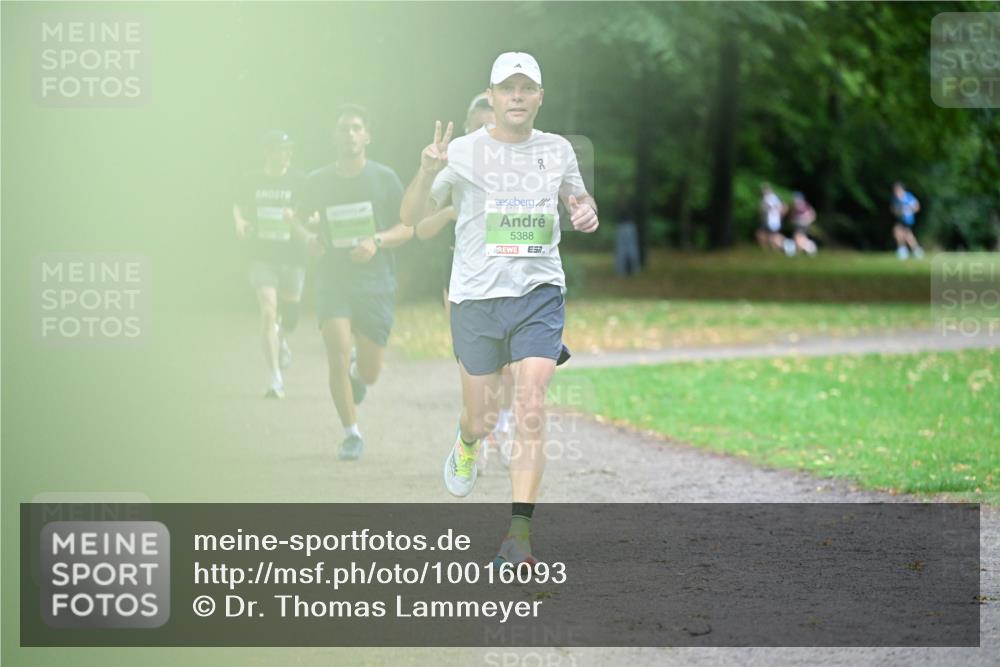 30.08.2026 - Blankeneser Heldenlauf Dr. Thomas Lammeyer http://msf.ph/oto/10016093 30.08.2026 10:01:11 Laufen 5388, 7 meine-sportfotos.de