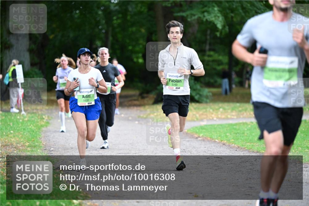 30.08.2026 - Blankeneser Heldenlauf Dr. Thomas Lammeyer http://msf.ph/oto/10016308 30.08.2026 10:02:33 Laufen 5532, 5250 meine-sportfotos.de