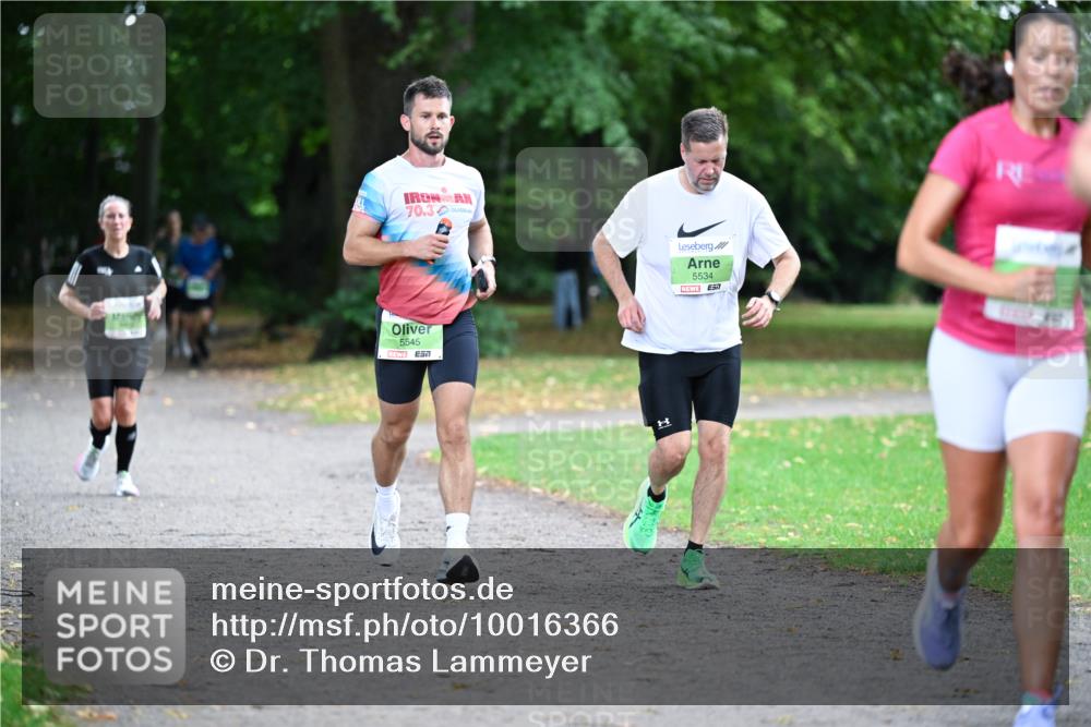 30.08.2026 - Blankeneser Heldenlauf Dr. Thomas Lammeyer http://msf.ph/oto/10016366 30.08.2026 10:02:42 Laufen 70, 3, 5545, 1, 5534, 57, 201 meine-sportfotos.de