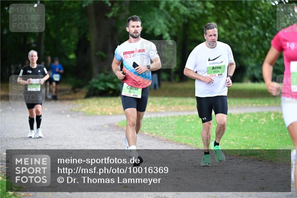 30.08.2026 - Blankeneser Heldenlauf Dr. Thomas Lammeyer http://msf.ph/oto/10016369 30.08.2026 10:02:43 Laufen 70, 3, 5545, 5534, 57 meine-sportfotos.de