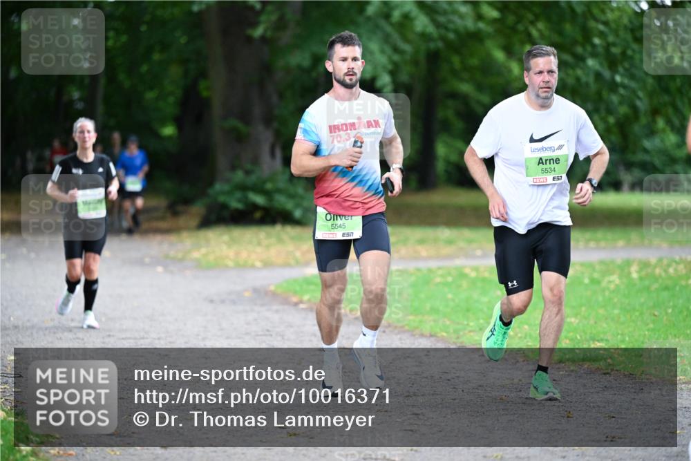 30.08.2026 - Blankeneser Heldenlauf Dr. Thomas Lammeyer http://msf.ph/oto/10016371 30.08.2026 10:02:43 Laufen 70, 3, 5534, 57, 5545 meine-sportfotos.de