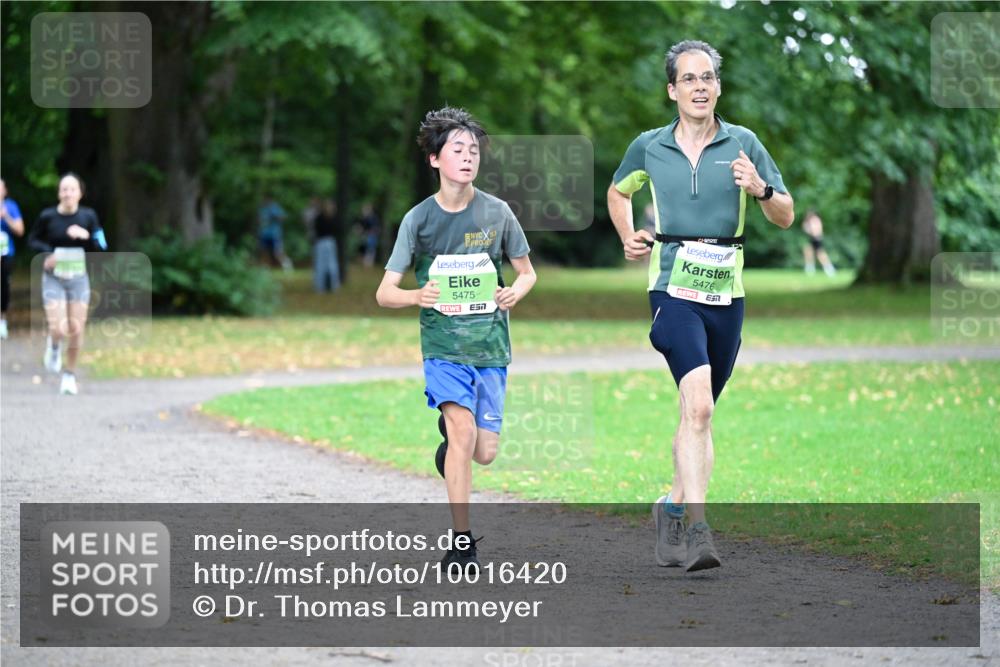 30.08.2026 - Blankeneser Heldenlauf Dr. Thomas Lammeyer http://msf.ph/oto/10016420 30.08.2026 10:02:55 Laufen 93, 5475, 5476 meine-sportfotos.de