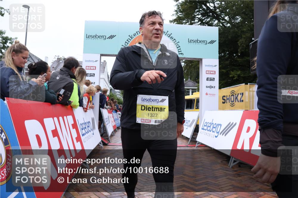 30.08.2026 - Blankeneser Heldenlauf Lena Gebhardt http://msf.ph/oto/10016688 30.08.2026 09:57:08 Ziel 1021, 1071, 1327, 1633, 1675, 1676 meine-sportfotos.de