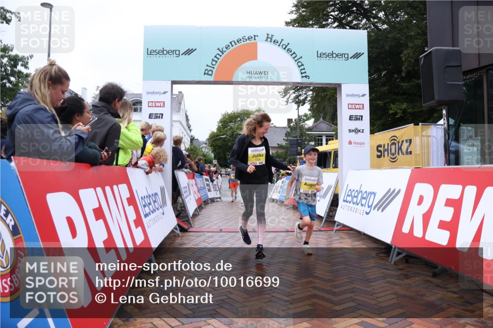 30.08.2026 - Blankeneser Heldenlauf Lena Gebhardt http://msf.ph/oto/10016699 30.08.2026 09:57:21 Ziel 1028, 1321, 1377, 1520 meine-sportfotos.de