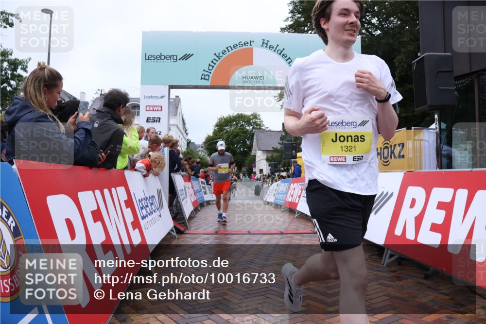 30.08.2026 - Blankeneser Heldenlauf Lena Gebhardt http://msf.ph/oto/10016733 30.08.2026 09:57:25 Ziel 1028, 1296, 1321, 1377, 1520 meine-sportfotos.de