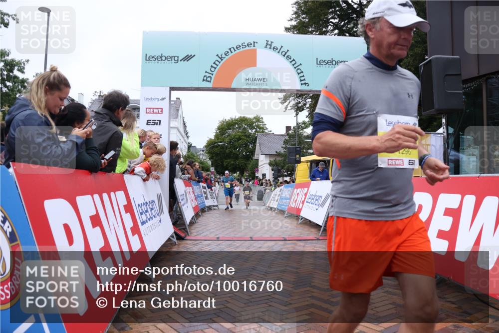 30.08.2026 - Blankeneser Heldenlauf Lena Gebhardt http://msf.ph/oto/10016760 30.08.2026 09:57:28 Ziel 1028, 1296, 1321, 1377 meine-sportfotos.de
