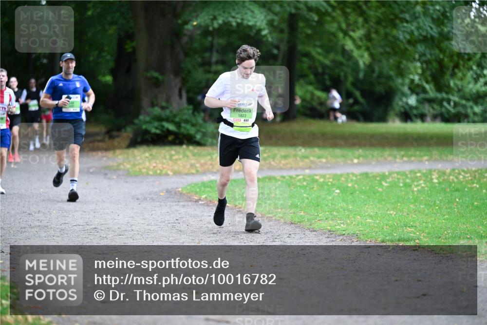30.08.2026 - Blankeneser Heldenlauf Dr. Thomas Lammeyer http://msf.ph/oto/10016782 30.08.2026 10:04:15 Laufen 5823 meine-sportfotos.de