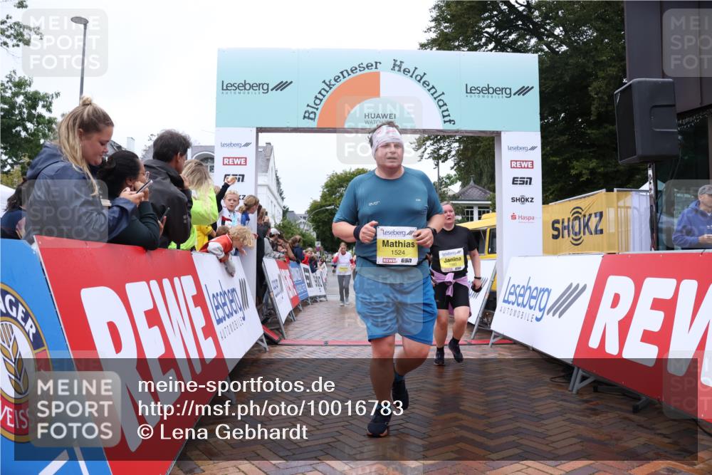 30.08.2026 - Blankeneser Heldenlauf Lena Gebhardt http://msf.ph/oto/10016783 30.08.2026 09:57:35 Ziel 1080, 1082, 1254, 1524 meine-sportfotos.de
