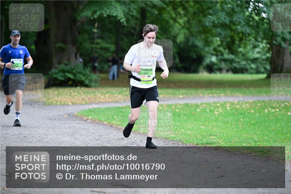 30.08.2026 - Blankeneser Heldenlauf Dr. Thomas Lammeyer http://msf.ph/oto/10016790 30.08.2026 10:04:16 Laufen 5823 meine-sportfotos.de