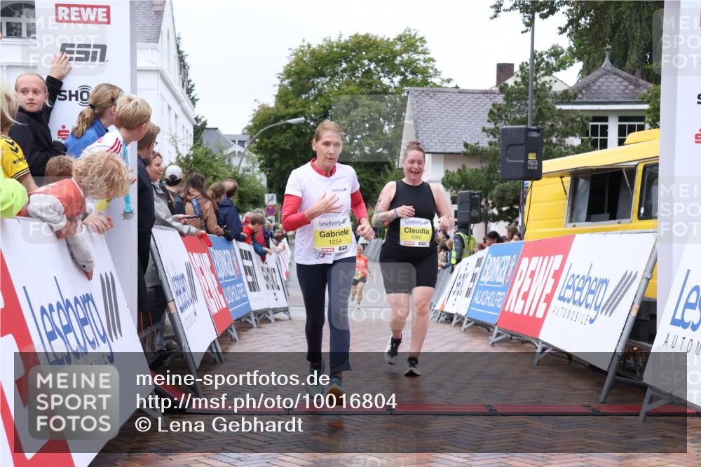 30.08.2026 - Blankeneser Heldenlauf Lena Gebhardt http://msf.ph/oto/10016804 30.08.2026 09:57:38 Ziel 1080, 1082, 1254, 1524 meine-sportfotos.de