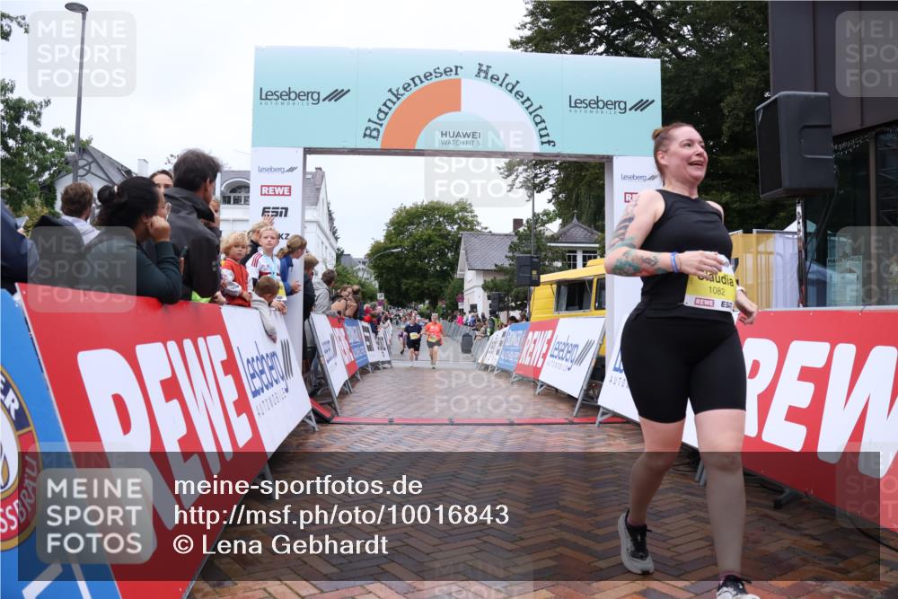 30.08.2026 - Blankeneser Heldenlauf Lena Gebhardt http://msf.ph/oto/10016843 30.08.2026 09:57:41 Ziel 1080, 1082, 1254, 1524 meine-sportfotos.de