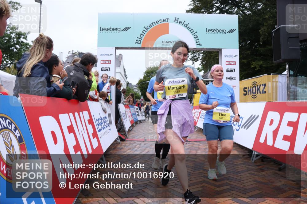 30.08.2026 - Blankeneser Heldenlauf Lena Gebhardt http://msf.ph/oto/10016920 30.08.2026 09:57:52 Ziel 1260, 1610, 1611, 1641, 1685, 1775 meine-sportfotos.de