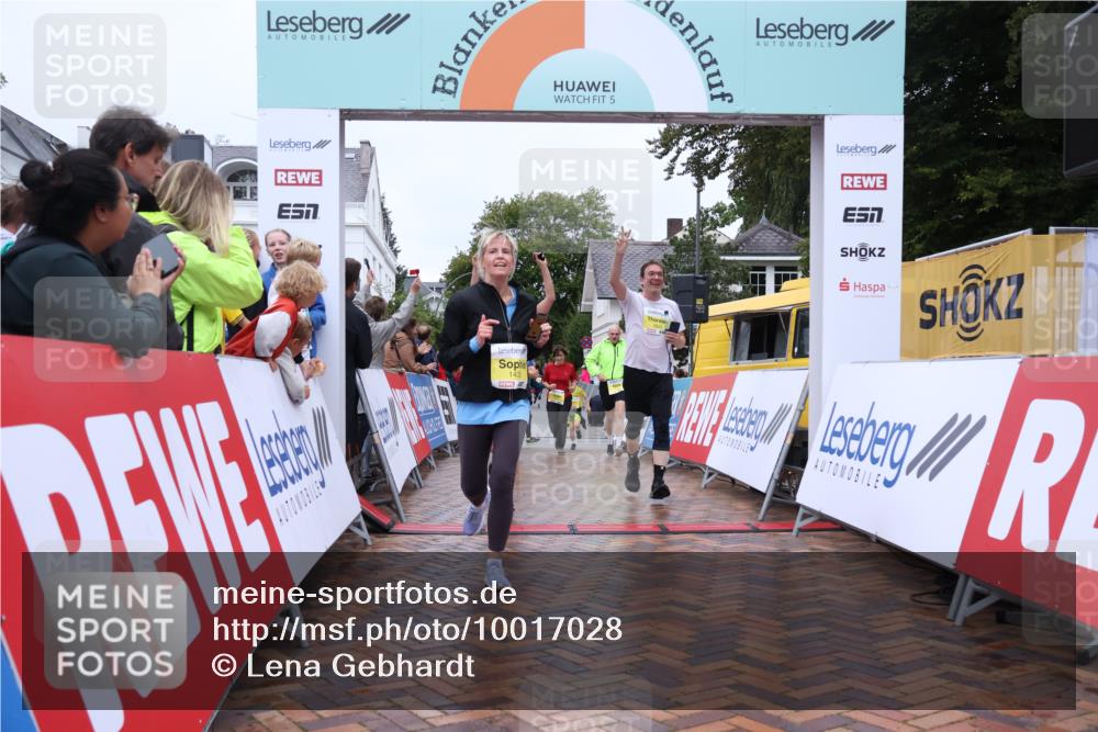 30.08.2026 - Blankeneser Heldenlauf Lena Gebhardt http://msf.ph/oto/10017028 30.08.2026 09:58:07 Ziel 1262, 1263, 1392, 1435, 1541, 1619, 1620 meine-sportfotos.de